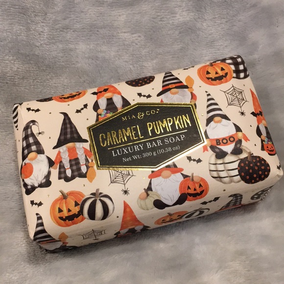 Halloween Pumpkin Scented Carmel Pumpkin Luxury Hand Soap Bar by Mia & Co. NWT - Picture 10 of 12